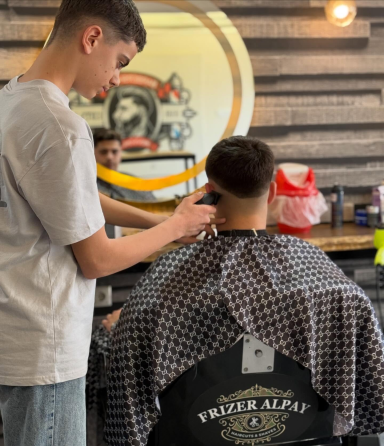 Coffee Barber, 14