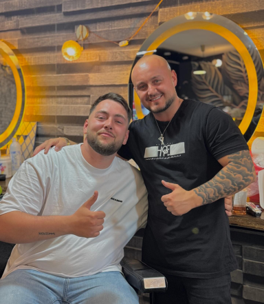 Coffee Barber, 25